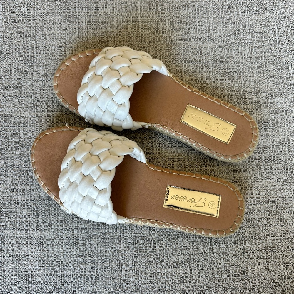 Sandals! - Picture 2 of 3